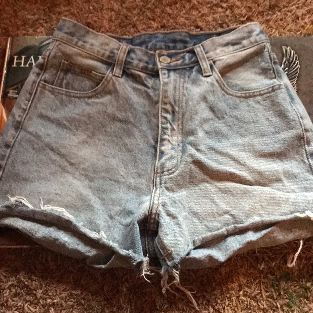 Brandy Melville - John Galt Denim Shorts